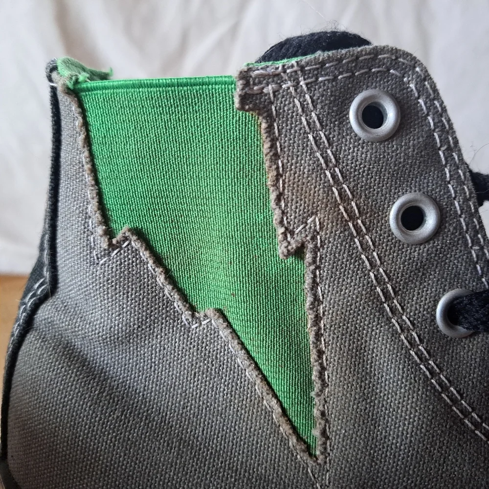 Converse Chuck Taylor All Star High Top Gray Canvas Green Lightning Kids Size 3